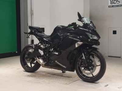 Kawasaki Ninja ZX-25R 2021
