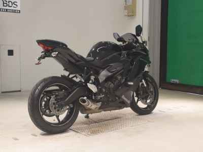 Kawasaki Ninja ZX-25R 2021