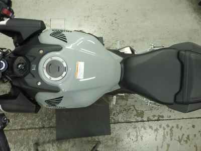 Honda CB650R E-Clutch 2024