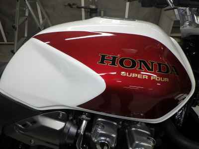Honda CB1300SF 2025