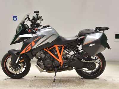 KTM 1290 Super Duke GT 2016