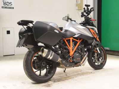 KTM 1290 Super Duke GT 2016