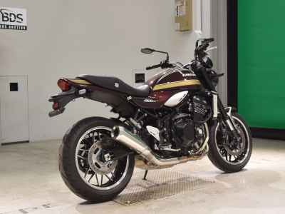 Kawasaki Z900RS 2025