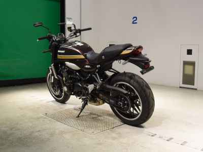 Kawasaki Z900RS 2025