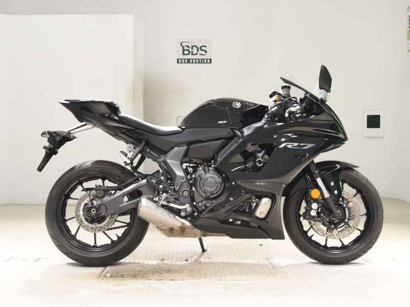 Yamaha YZF-R7 2024