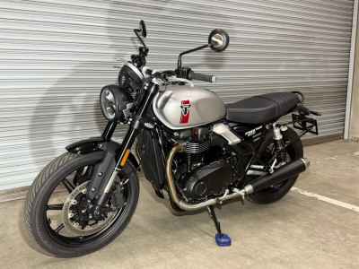 Triumph Speed Twin 900 2025