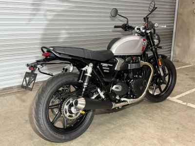 Triumph Speed Twin 900 2025
