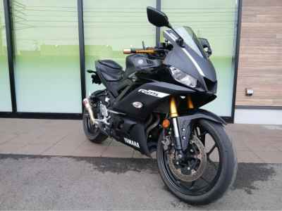 Yamaha YZF-R25 2019