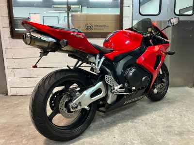 Honda CBR1000RR 2006