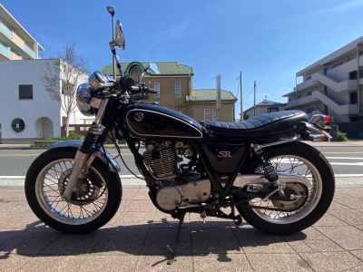 Yamaha SR400 2010