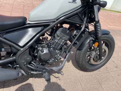 Honda XJR400 2023