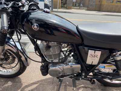 Yamaha SR400 2020