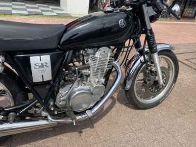 Yamaha SR400 2020