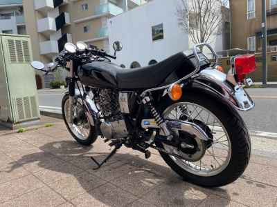 Yamaha SR400 2020