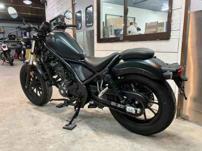 Honda XJR400 2023