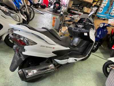 Suzuki Skywave 400