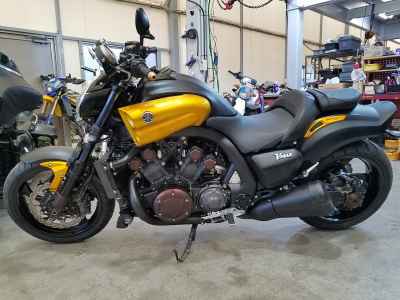Yamaha V-Max 1200 2010