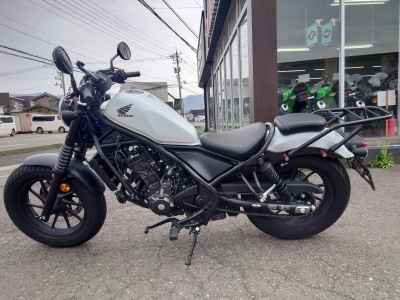 Honda XJR400 2023