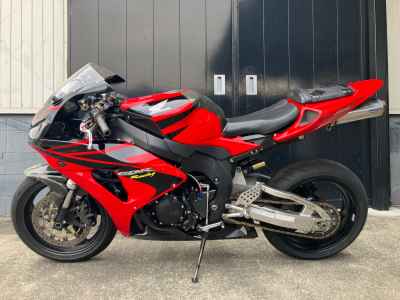 Honda CBR1000RR 2006
