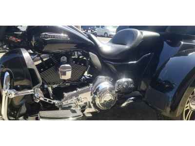 Harley-Davidson Electra Glide FLHTCU1690 Trike 2014