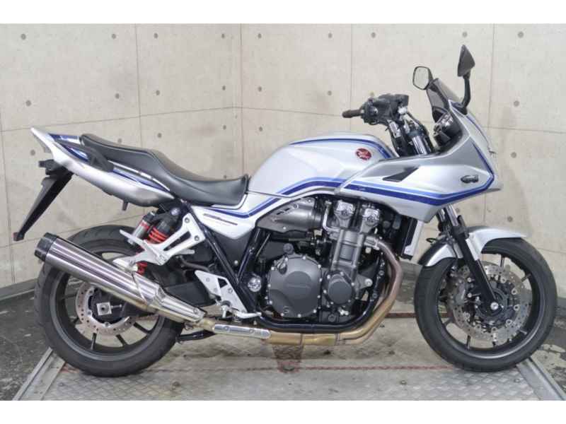 Honda CB1300 Super Boldor 2023
