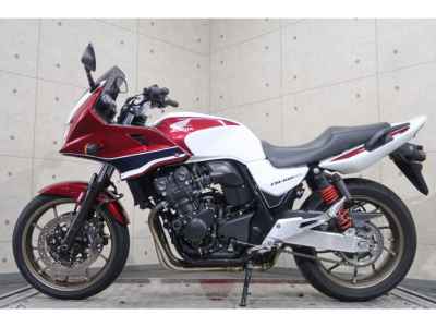 Honda CB400 Super Boldor 2017