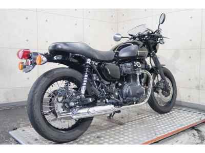 Kawasaki W800 2022