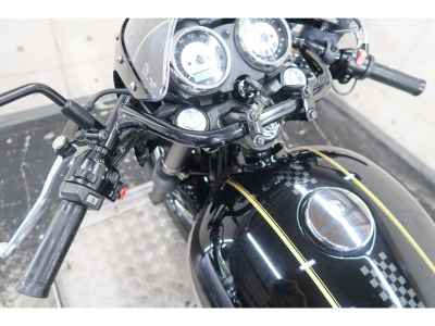 Kawasaki W800 2022