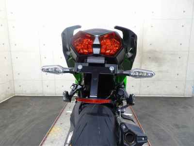 Kawasaki Ninja H2 SX 2018