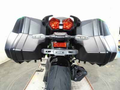 Kawasaki Ninja H2 SX 2018