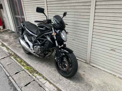 Suzuki Gladius SFV400 2011