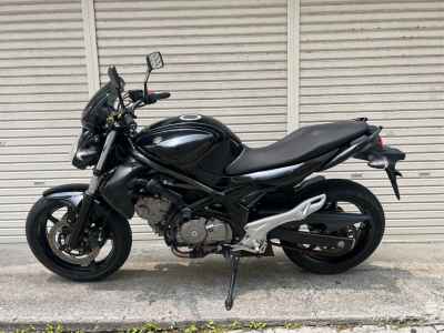 Suzuki Gladius SFV400 2011