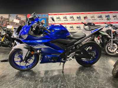 Yamaha YZF-R25 2021