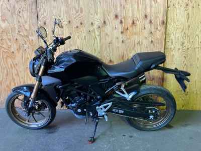 Honda CB250R 2019
