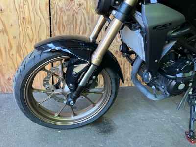 Honda CB250R 2019