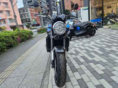 Kawasaki Z900RS 2024