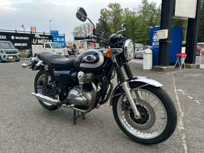 Kawasaki W800 2021