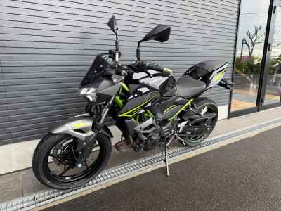 Kawasaki Z400 2023