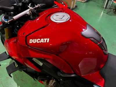 Ducati Streetfighter V4S 2021