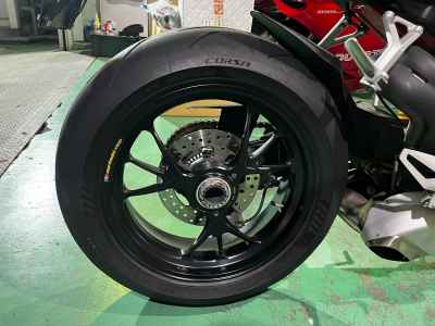 Ducati Streetfighter V4S 2021