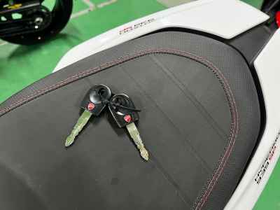 Ducati Hyperstrada 821 2016