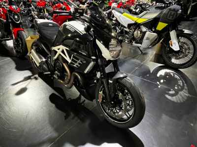 Ducati Diavel 2013