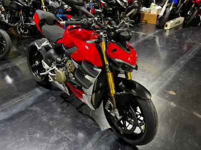 Ducati Streetfighter V4S 2022
