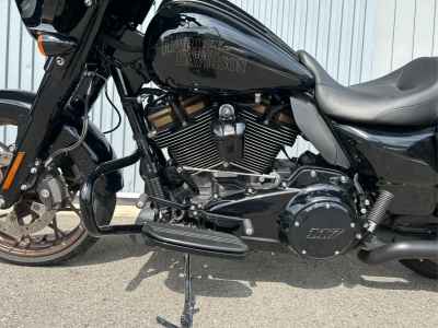 Harley-Davidson FLHXST 2023