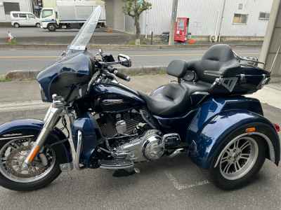 Harley-Davidson Electra Glide FLHTCU1690 Trike 2013