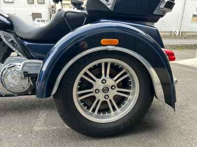 Harley-Davidson Electra Glide FLHTCU1690 Trike 2013