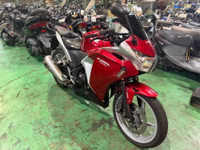 Honda CBR250R 2011