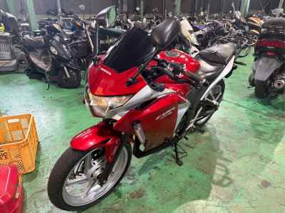 Honda CBR250R 2011