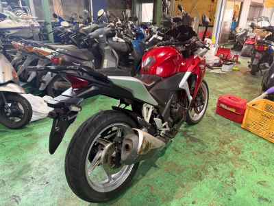Honda CBR250R 2011