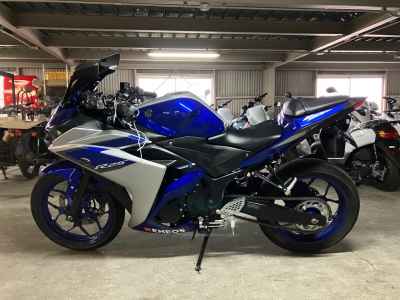 Yamaha YZF-R25 2015